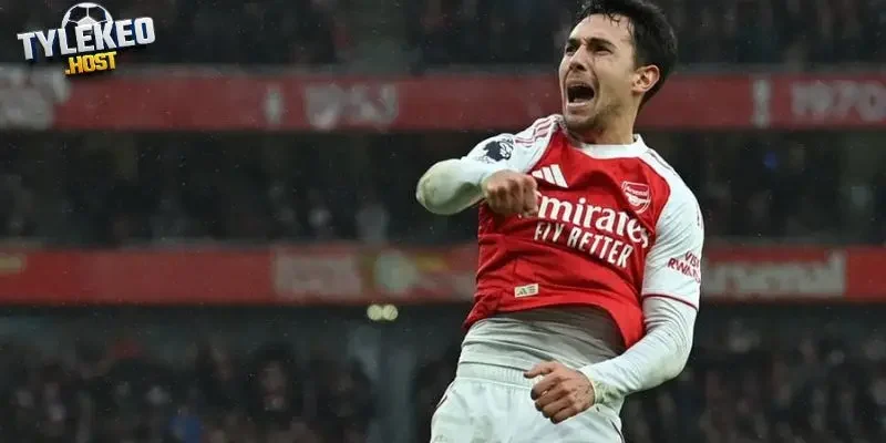 Arsenal kết hợp giữa Rice & Fresneda