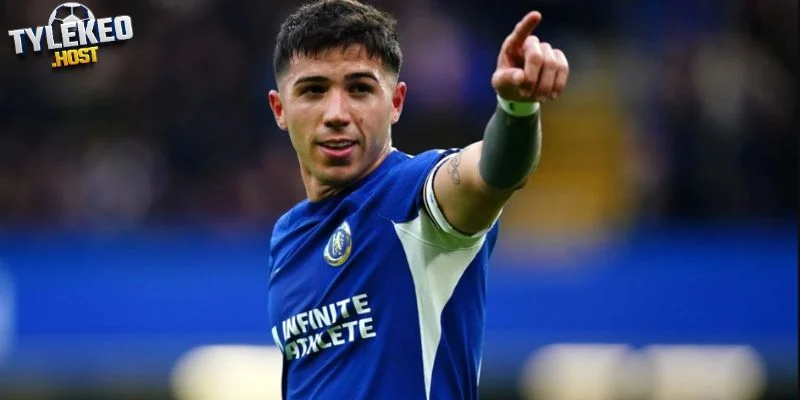 Romano lên tiếng phủ nhận về Enzo Fernandez